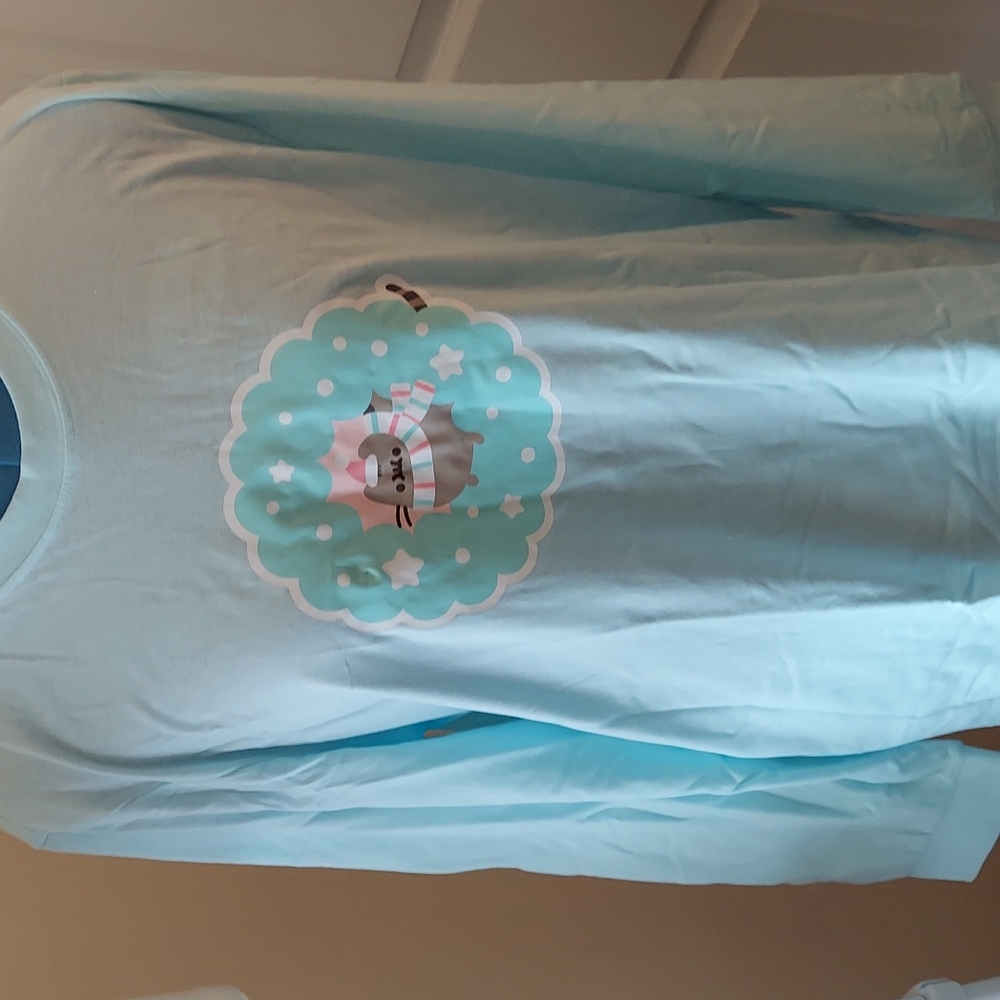 Pusheen long sleeve shirt